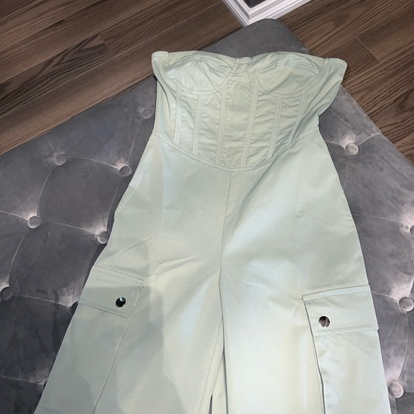 Jumpsuit - Picture 4 of 5